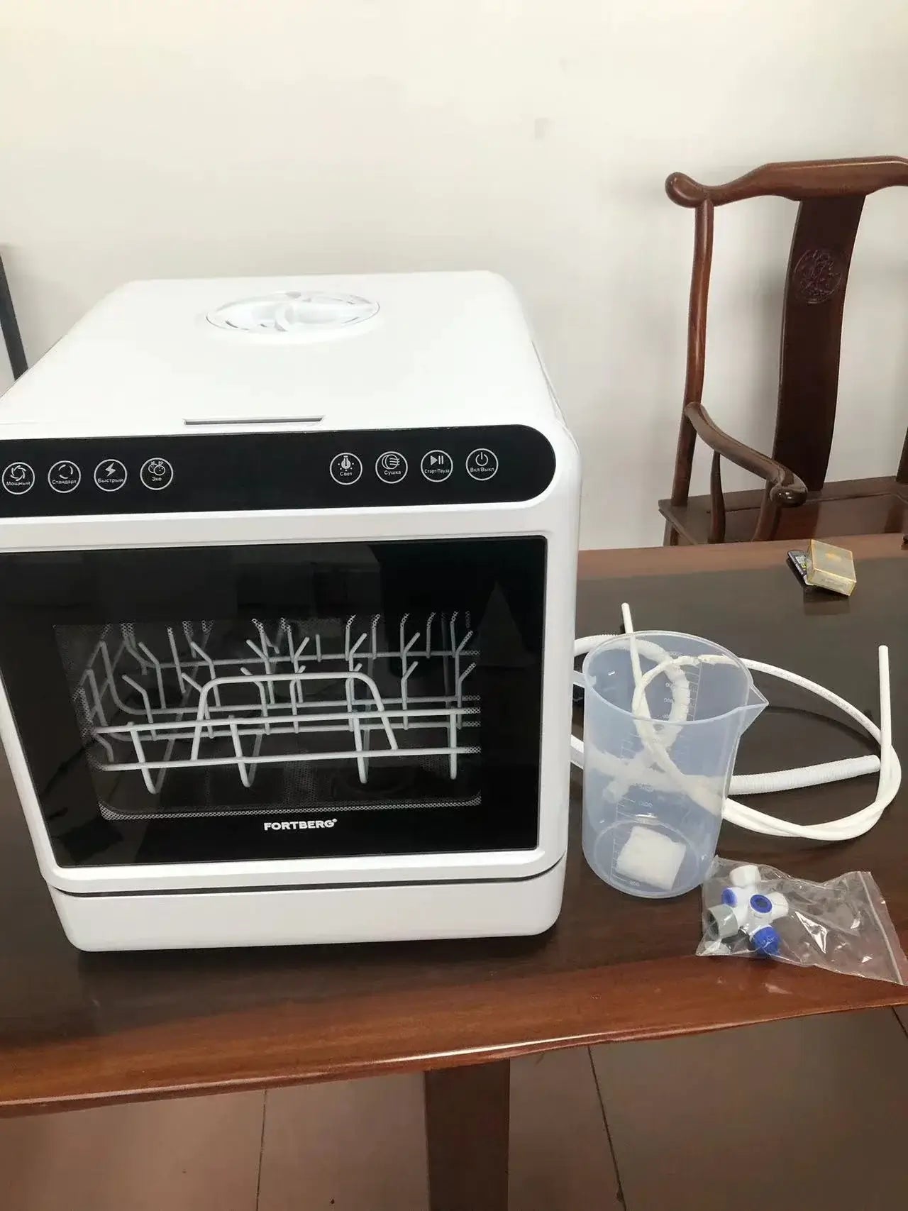 Efficient Dishwasher with Built-in Tank & Sterilization - LUXURISS