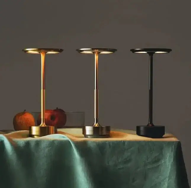 AluminumCraft LED Desk Lamp - LUXURISS
