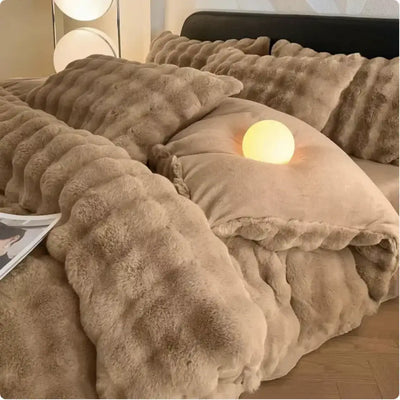 Plush Thermal Coral Fleece 4-Piece Bedding Set - LUXURISS